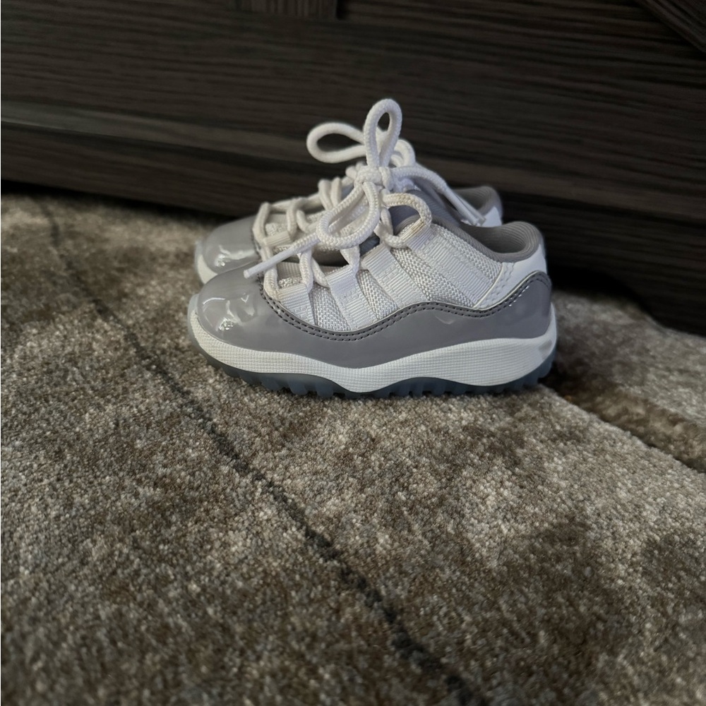 Retro 11s Toddler - Picture 2 of 4